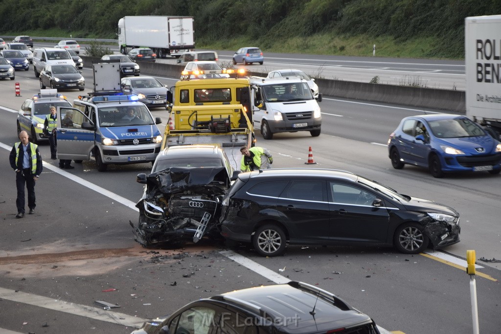 VU mehrere PKW A 3 Rich Oberhausen Hoehe AK Koeln Ost P209.JPG - Miklos Laubert